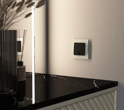 W0013111/ Рамка на 1 пост Senso (шампань, стекло soft-touch)